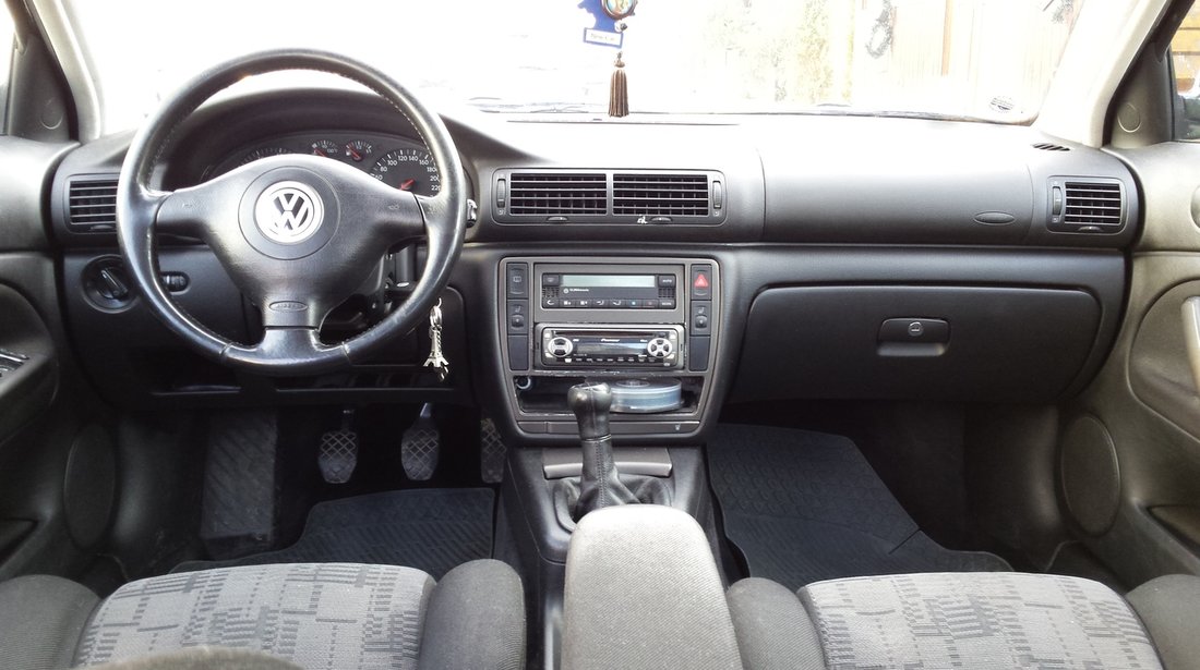 VW Passat 1.6 i 1999