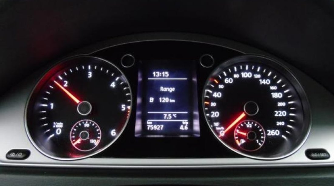 VW Passat 1.6 TDI BlueMotion Technology Trendline 105 CP Start/Stop 2013