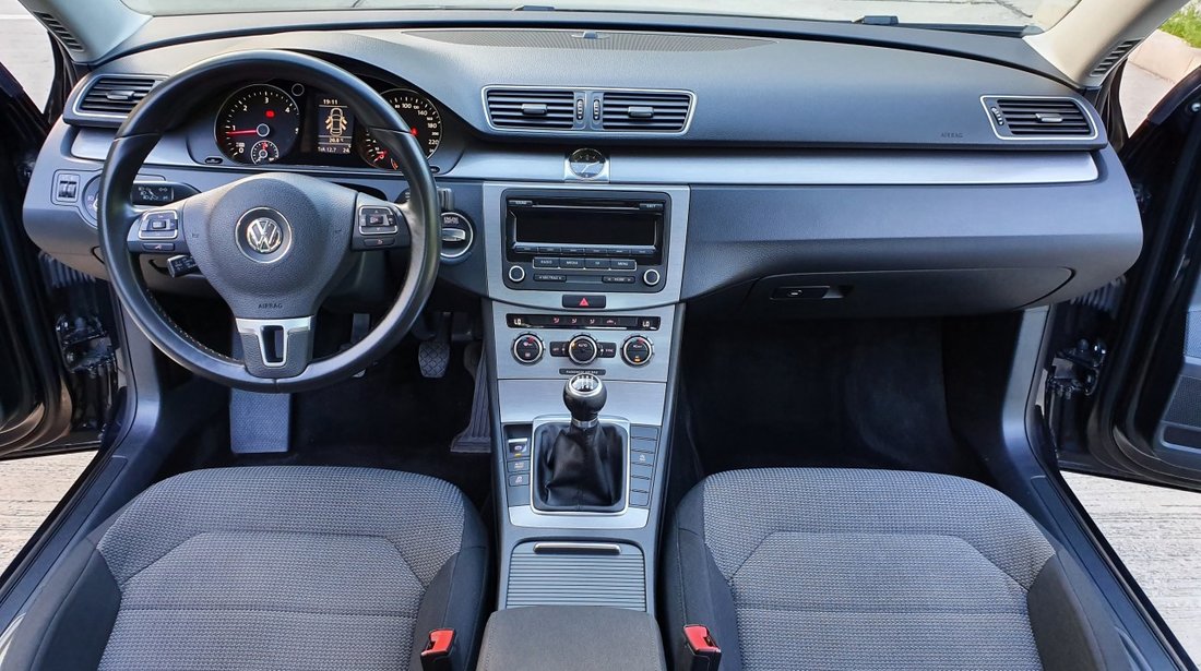 VW Passat 1,6 TDI fab. 2012