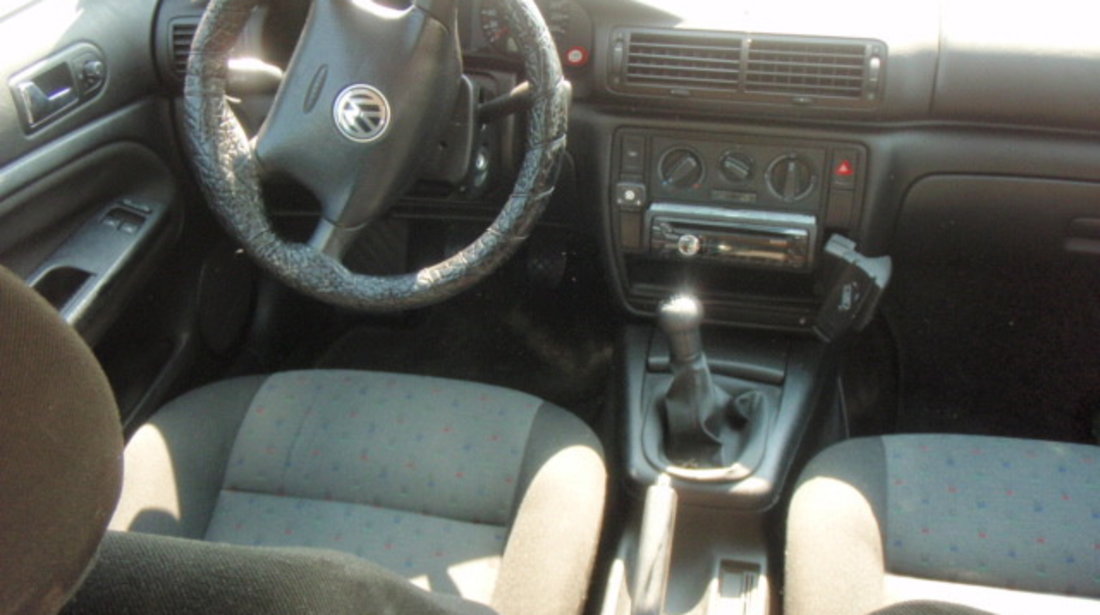 VW Passat 1.6i GPL - Clima 1999