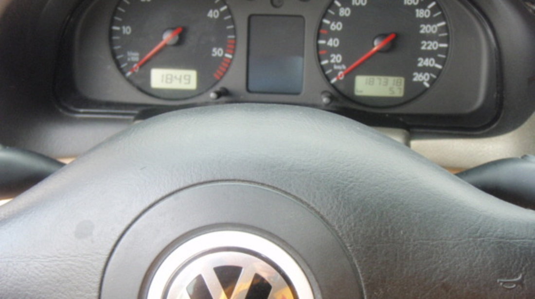 VW Passat -1.9 TDi Climatronic 2000