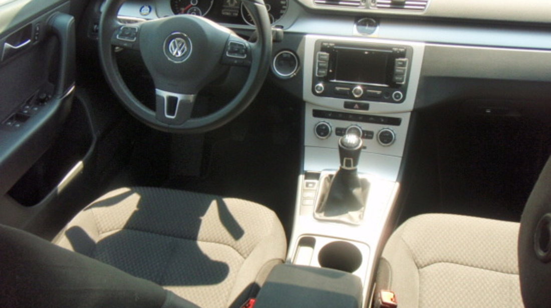 VW Passat 1.9TDi Dubluclimatronic 2013