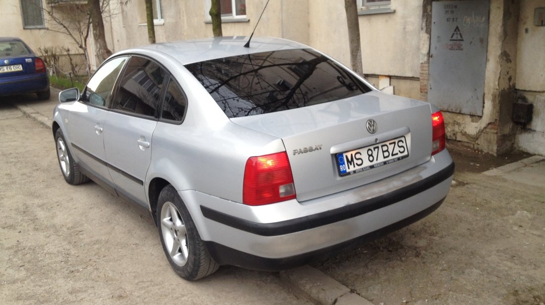 VW Passat 1600-BENZINA 1997