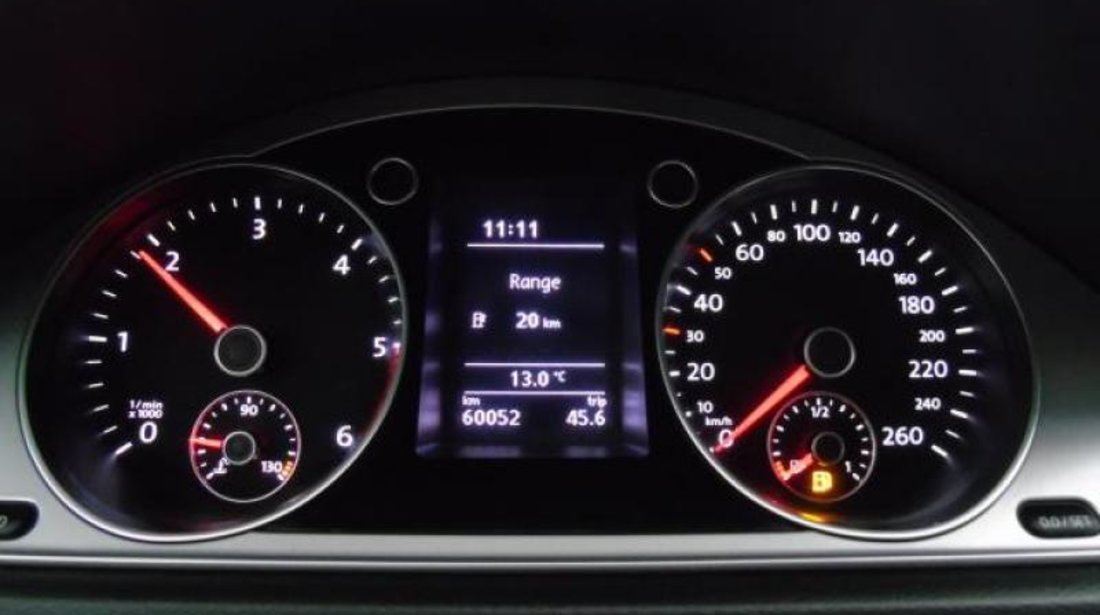 VW Passat 2.0 TDI BlueMotion Technology Trendline 140 CP Start/Stop 2013