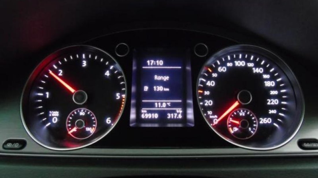 VW Passat 2.0 TDI BlueMotion Technology Comfortline 140 CP Start/Stop 2013