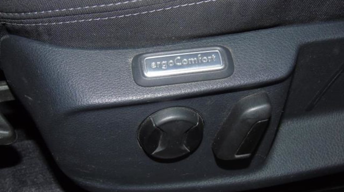 VW Passat 2.0 TDI Comfortline BlueMotion Technology 150 CP Start&Stop 2015