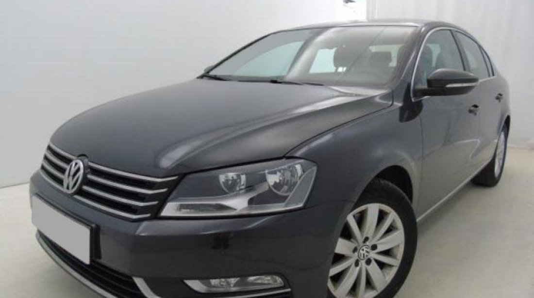 VW Passat 2.0 TDI DSG 6+1 BlueMotion Technology Comfortline 140 CP Start/Stop 2013