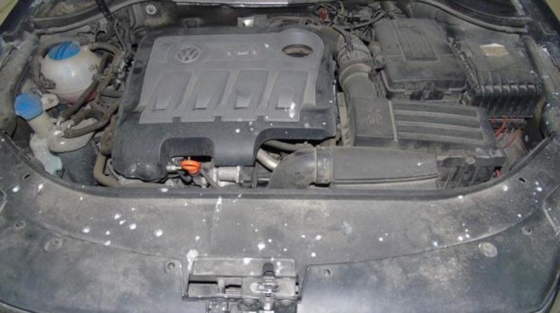 VW Passat 2.0 TDI DSG 6+1 BlueMotion Technology Comfortline 140 CP Start/Stop 2013