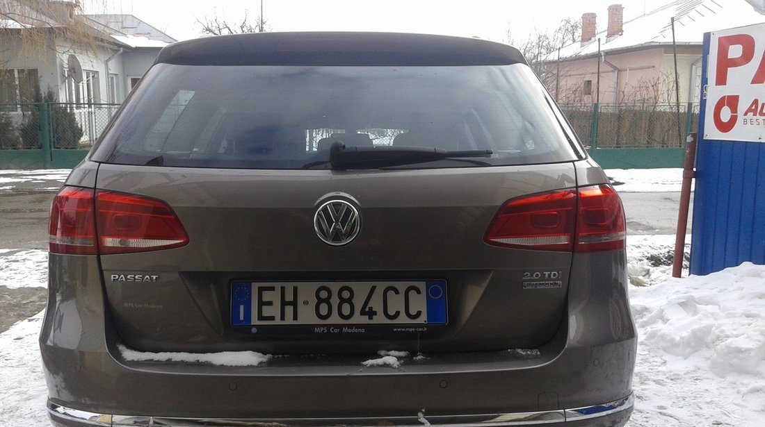 VW Passat 2000 TDI-143cp-DSG2 2012