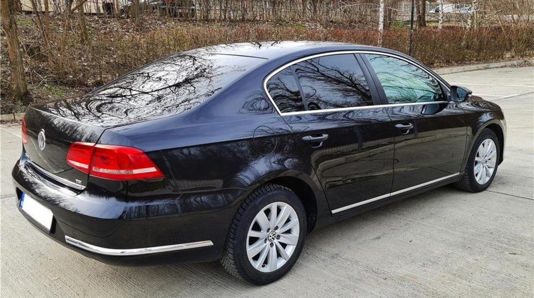 VW Passat - BERLINA 1,6 TDI fab. 2011