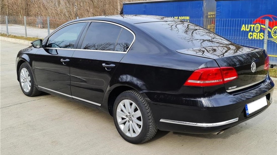 VW Passat - BERLINA 1,6 TDI fab. 2011