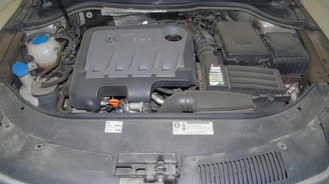 VW Passat CC 2.0 TDI BlueMotion Technology 140 CP DSG 6+1 Start/Stop 2012