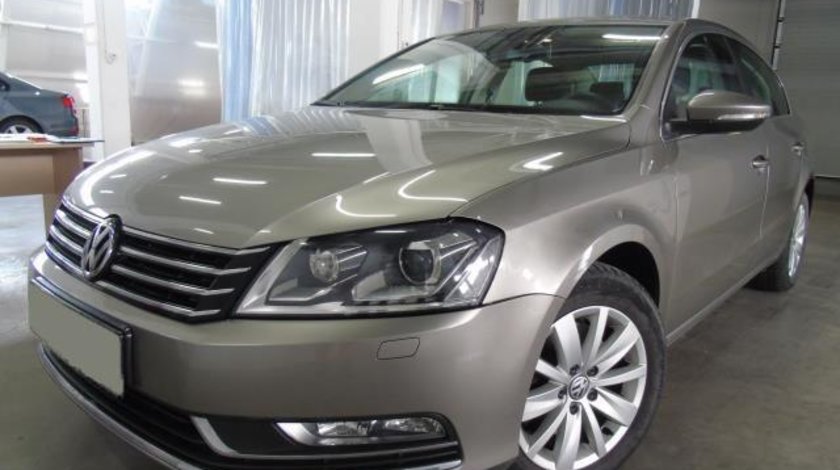 VW Passat Comfortline 1.6 TDI BlueMotion Technology 105 CP M6 Start&Stop 2013