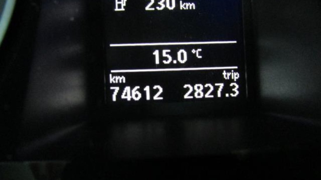 VW Passat Comfortline BlueMotion 2.0 TDI 140 CP DSG 6+1 Start&Stop 2012