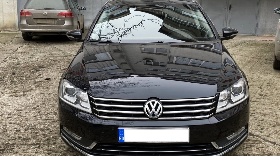 VW Passat full LED.Bi-xenon trapa  keyless go +keyless entry navigatie fab. 2012