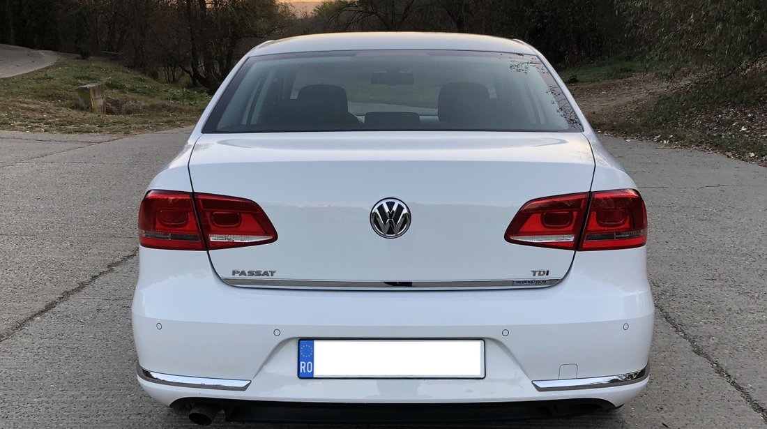 VW Passat inmatri RO.10.09.2018 ,carte service,fab. 2012