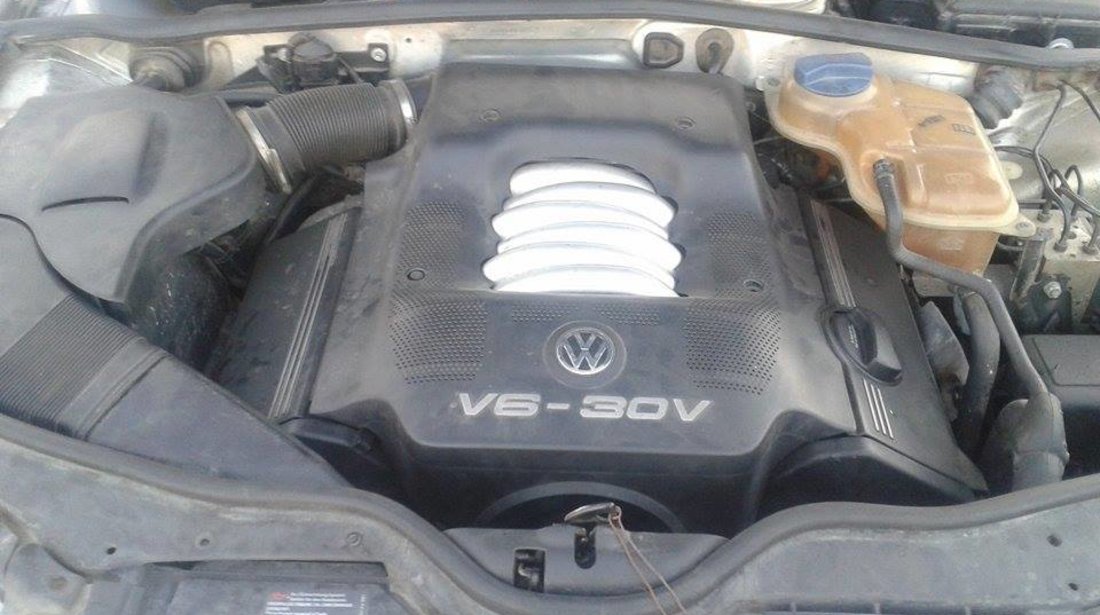 VW Passat Vand Passat an 2001 motor 2.8 Vr6 210Cp model Siroco foarte rar 2001