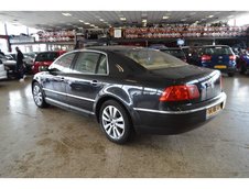 VW Phaeton la 4.000 euro