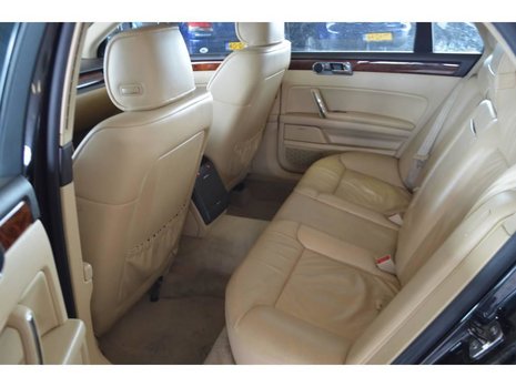 VW Phaeton la 4.000 euro