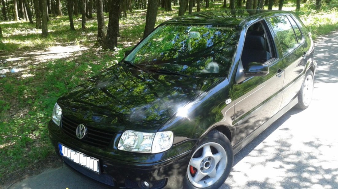 VW Polo berlina-benzina 2001