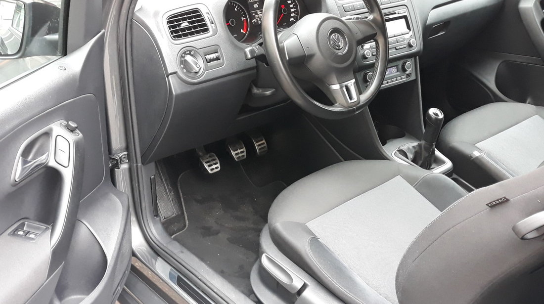 VW Polo Style 1.6Tdi 90Cp.Euro5.Klimatronic 2011