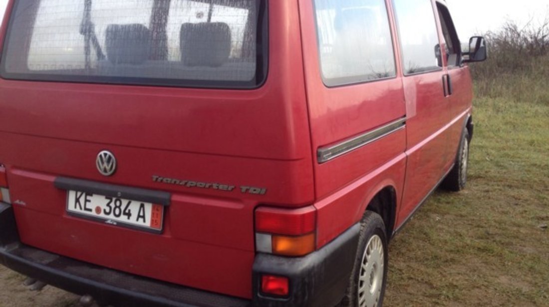 VW T4 VOLKSWAGEN Transporter 2.5TDi 9Locuri / 8+1