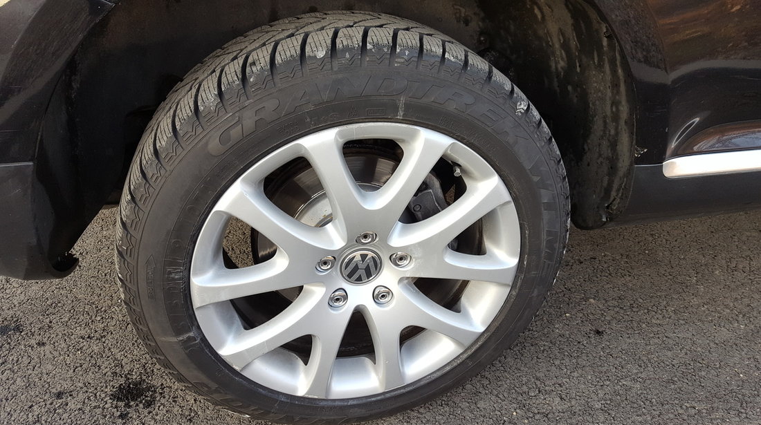 VW Touareg 3.0 TDI 240cp 2009