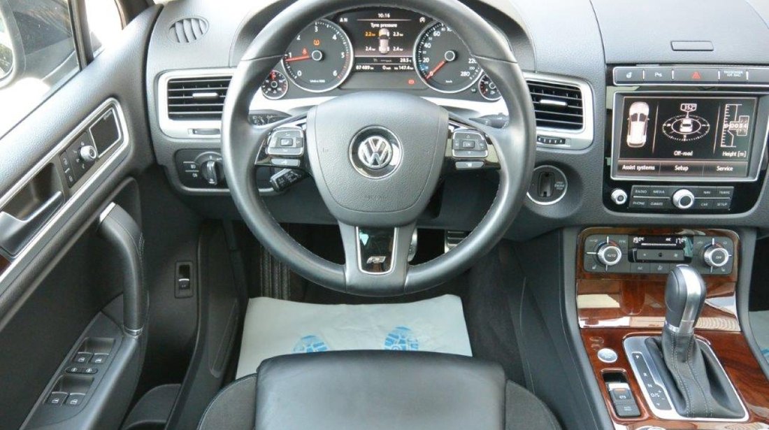 VW Touareg 4Motion Tiptronic V6 3.0TDI