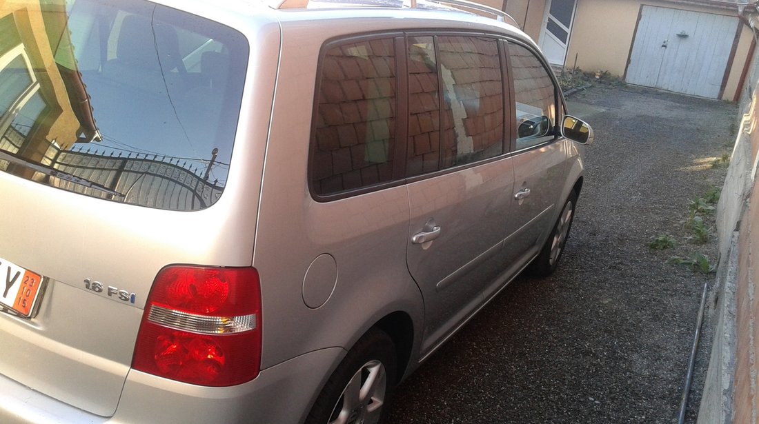 VW Touran 1.6 benzina 2004