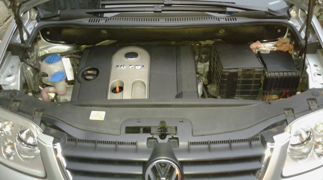 VW Touran 1.6 benzina 2004