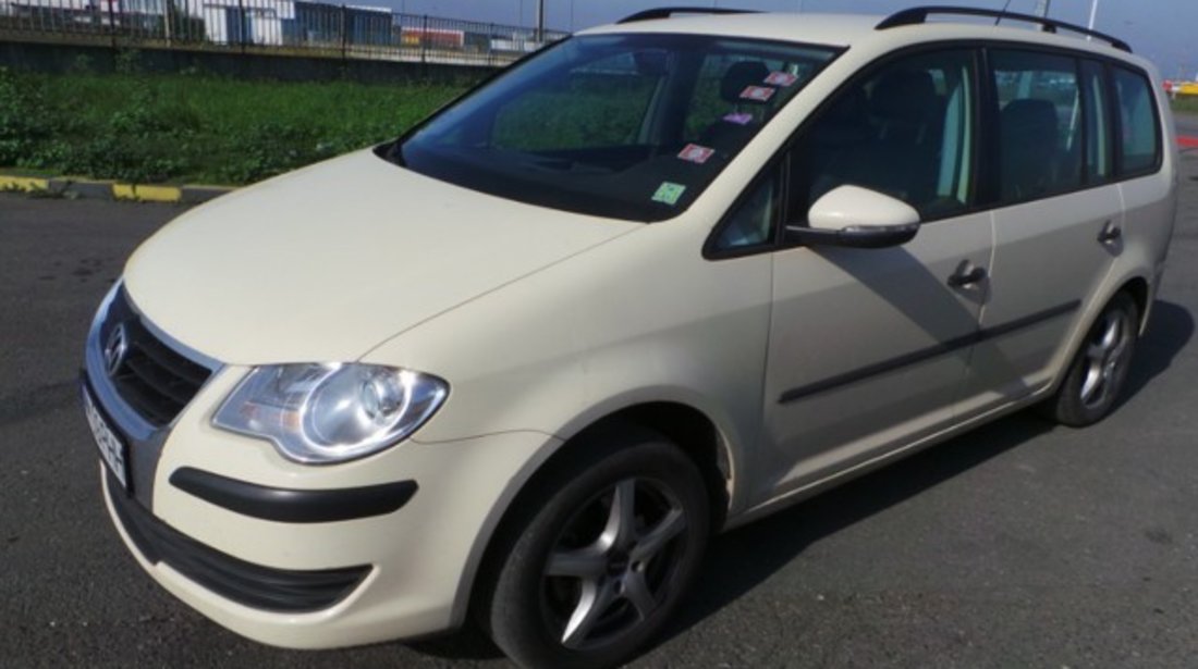 VW Touran 1.9TDI Automatic DSG 2010