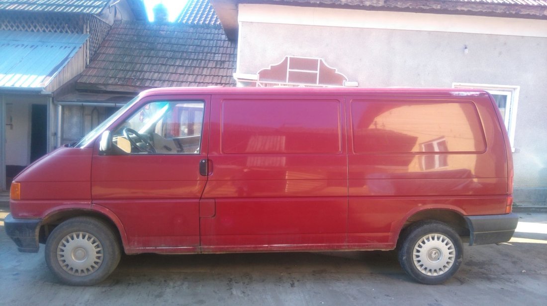 VW Transporter 4