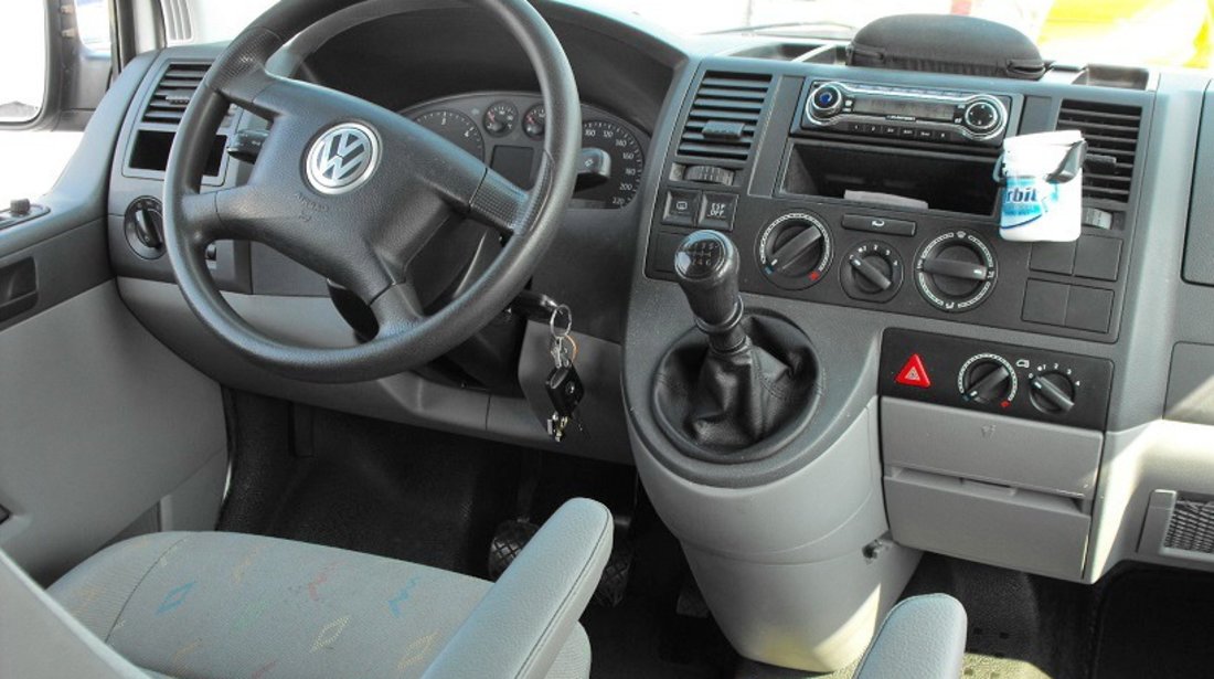 Vw Transporter T5 2.5 TDi – 131 CP, an fab 2007