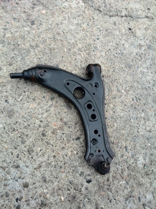 VW1087 BRAT BASCULA DREAPTA FATA SKODA FABIA 2 DUPA 2006 POLO 9N SEAT IBIZA