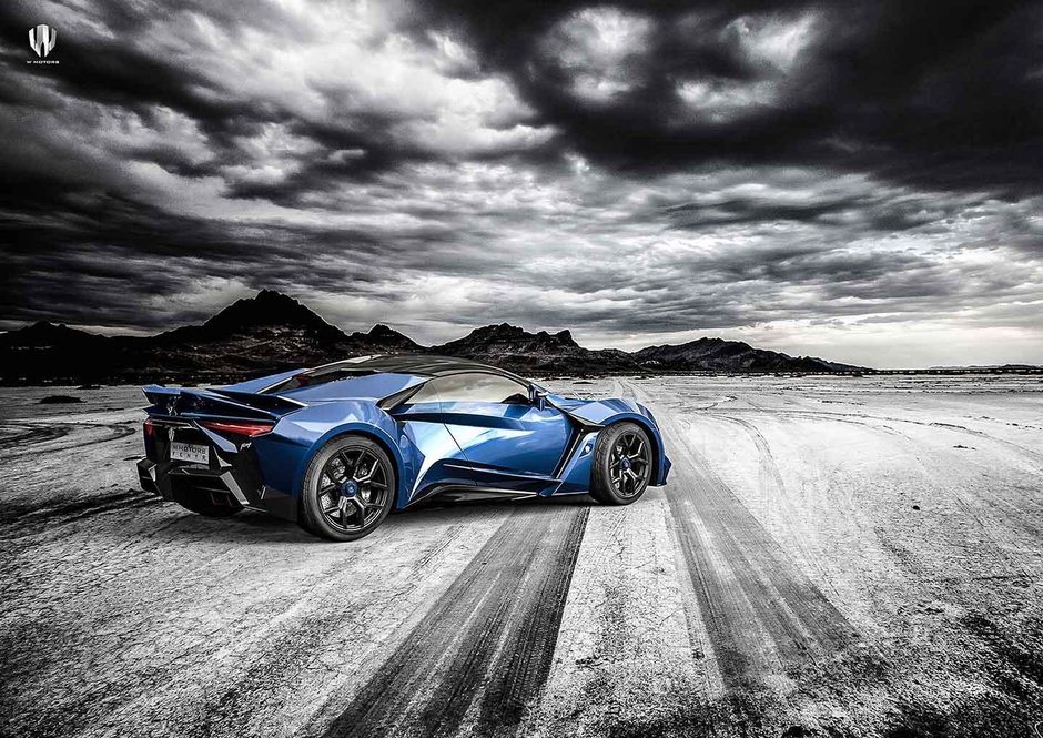 W Motors Fenyr SuperSport