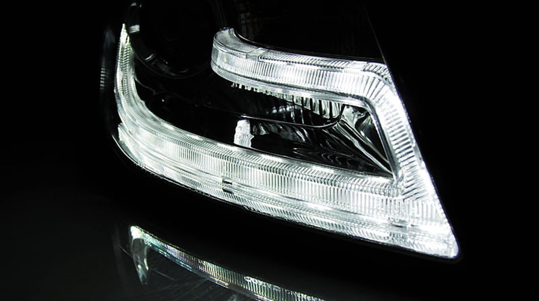 XENON Faruri TRUE DRL Crom look compatibila AUDI A4 B8 04.08-11