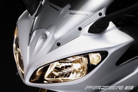 Yamaha pregateste noul FZ8 Yamaha pregateste noul FZ8