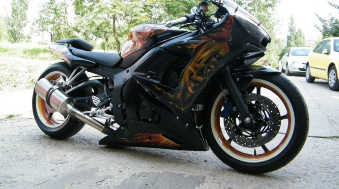 Yamaha R6 Custom