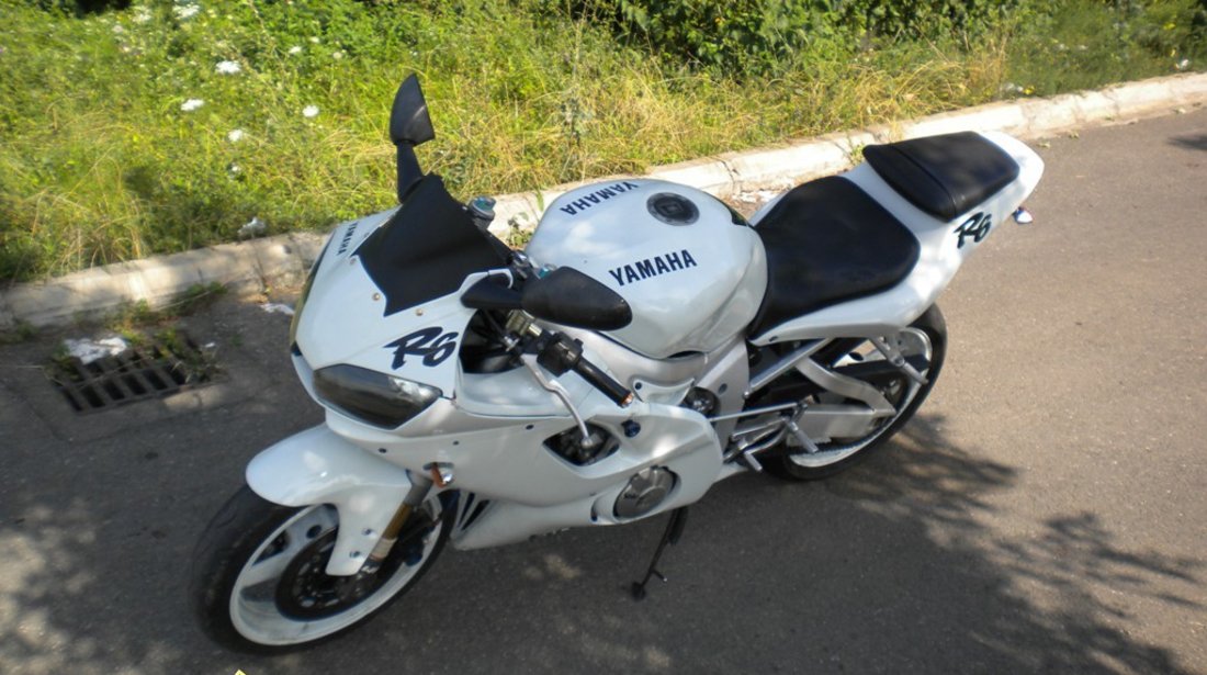 Yamaha R6 White 2001 Acte la zii