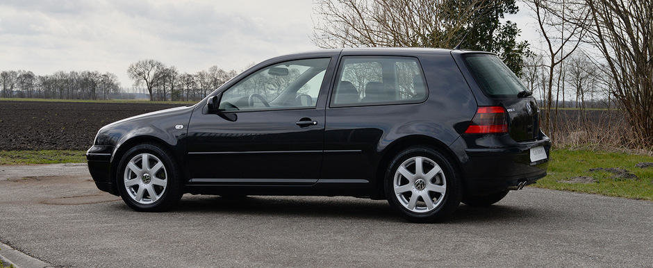 Zece mii de euro iti vor aduce un Golf V6 4Motion extrem de bine intretinut Zece mii de euro iti vor aduce un Golf V6 4Motion extrem de bine intretinut