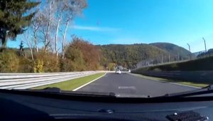 Ziua si accidentul: Un Porsche 911 GT3 e distrus pe Nurburgring