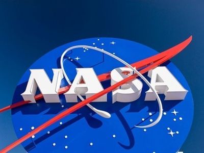 Șeful NASA acuză China că...